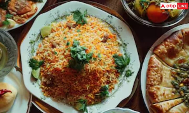 ਕੱਚਾ ਜਾਂ ਘੱਟ ਪੱਕਿਆ ਹੋਇਆ ਮੀਟ: ਇਨ੍ਹਾਂ ਵਿੱਚ ਬੈਕਟੀਰੀਆ (ਕੈਂਪੀਲੋਬੈਕਟਰ, ਸਾਲਮੋਨੇਲਾ, ਸਟੈਫੀਲੋਕੋਕਸ ਔਰੀਅਸ) ਹੋ ਸਕਦੇ ਹਨ, ਜੋ ਸਹੀ ਢੰਗ ਨਾਲ ਸਟੋਰ ਨਾ ਕੀਤੇ ਜਾਣ 'ਤੇ ਤੇਜ਼ੀ ਨਾਲ ਵੱਧ ਸਕਦੇ ਹਨ।