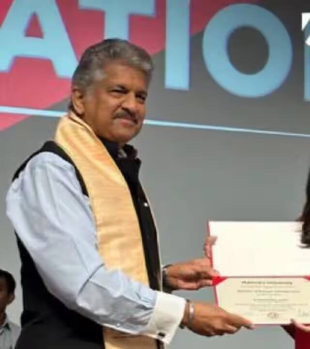 આનંદ મહિન્દ્રાએ એમ પણ કહ્યું કે આ વાહન 7.62 કિમી સુધીના રિમોટ કંટ્રોલ વેપન સ્ટેશનથી સજ્જ છે, જેથી તેની અંદર બેઠેલી વ્યક્તિ બહાર આવ્યા વિના રિમોટની મદદથી પોતાના દુશ્મન પર હુમલો કરી શકે.