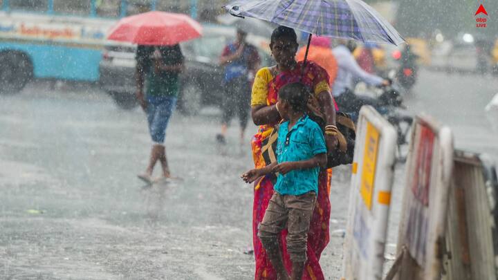 West Bengal Weather Update : আগামীকাল কেমন থাকবে আবহাওয়া উত্তরবঙ্গে ও দক্ষিণবঙ্গে ? জানাল হাওয়া অফিস