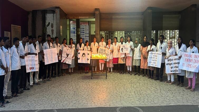 Kolkata incident Candle light protest by medical students in Thanjavur- TNN கொல்கத்தா சம்பவம்; தஞ்சையில் மருத்துவ மாணவ, மாணவிகள் மெழுகுவர்த்தி ஏற்றி போராட்டம்