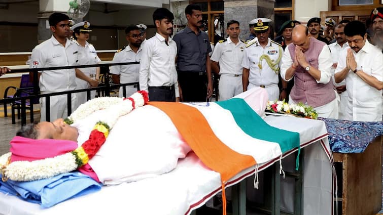 Indian Coast Guard Chief Rakesh Pal Passes Away in Chennai After Cardiac Arrest Rajnath Singh TN CM MK Stalin Express Condolences Coast Guard DG Rakesh Pal Chief Passes Away In Chennai After Cardiac Arrest, Rajnath Singh Extends Condolences