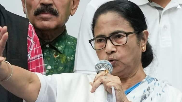 Student Arrested For Shoot Mamata Banerjee Post Amid Kolkata Doctor Murder Kolkata: మమతా బెనర్జీని కాల్చి పారేయండి, సోషల్ మీడియాలో విద్యార్థి సంచలన పోస్ట్ - అరెస్ట్ చేసిన పోలీసులు