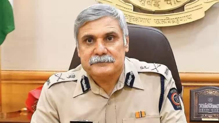 Maharashtra Assembly Election 2024 Former Mumbai Police Commissioner Sanjay Pandey will contest election from versova constituency Marathi News माजी पोलीस आयुक्त संजय पांडेंनी ठोकला विधानसभेसाठी शड्डू, मतदारसंघही ठरला, नाशिकमधून केली मोठी घोषणा