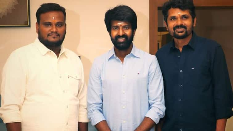 after garudan movie success actor soori to team with vilangu director prashanth pandiraj Soori : வரிசையா வெற்றிதான்.. சூரியை இயக்கும் அடுத்த இயக்குநர் இவர்தான்..