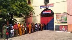 Raksha Bandhan 2024: आगरा जेल में बहनों ने भाई की कलाई पर बांधी राखी, लंबी उम्र की कामना की, देखें तस्वीरें