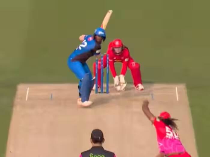 Indian Woman Cricketer Deepti Sharma smashes match winning six in ms dhoni style in the hundred league final Match Woman Cricket: ધ 100 લીગમાં દીપ્તિ શર્માએ MS ધોનીના અંદાજમાં ટીમને અપાવી જીત, બધા ચોંક્યા