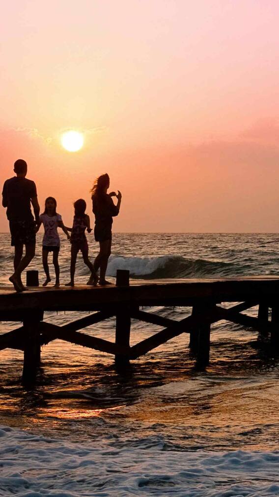 2060 तक आज के मुकाबले  7 प्रतिशत कम हो जाएगी इस धर्म की आबादी