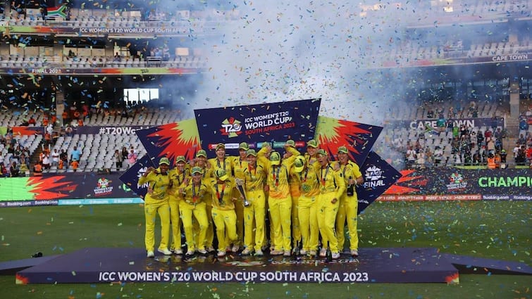 Zimbabwe keen to host 2024 Women's T20 World Cup Women's T20 World Cup: மகளிர் டி 20 உலகக் கோப்பை.. எங்கே நடைபெறும்? ரேஸில் இருக்கும் இரண்டு நாடுகள்! வாய்ப்பு யாருக்கு?