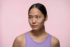 Kumkumadi Thailam : இதை தொடர்ந்து பயன்படுத்தி வாருங்கள்.. சருமம் தங்கம் போல் ஜொலிக்கும்!