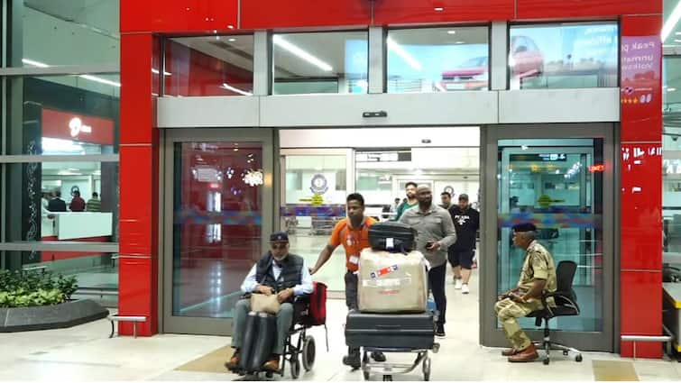 Bangladesh Unrest Causes Sharp Decline In Travel, Impacting India's Medical Tourism Industry Sheikh Hasina Bangladesh Unrest Causes Sharp Decline In Travel, Impacting India's Medical Tourism Industry: Report