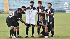 ম্যাচ জিতে মাঠেই আর জি কর কাণ্ডের বিচার চাইলেন মহমেডান ফুটবলাররা