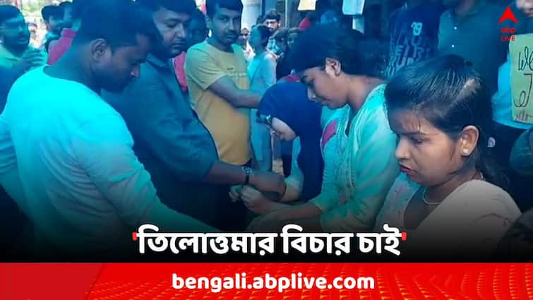 RG Kar Doctors Death Mystery Bardhaman Medical Doctors protest for Justice and celebrated Rakhi Purnima 2024 RG Kar Case: RG Kar কাণ্ডের প্রতিবাদে কালো ফিতের রাখি, রোগীর পরিবারকেও 'পাশে' থাকার বার্তা চিকিৎসকদের