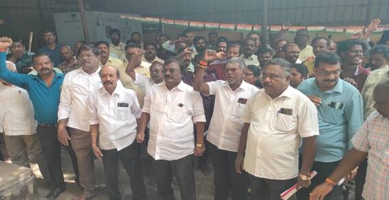 Madurai Corporation: ரூ.1 கோடியே 50 இலட்சம் வரி வசூல் நிதியிழப்பு? - மதுரை மாநகராட்சி ஆணையர் போட்ட அதிரடி உத்தரவு!