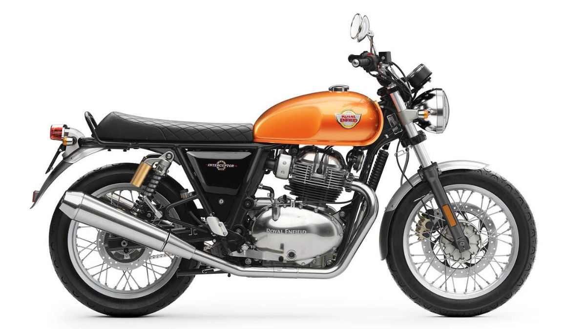 BSA Gold Star Vs Royal Enfield Interceptor. New Entrant Steals The Show?