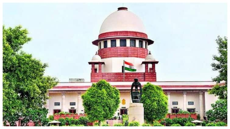 Hearing begins in SC on Kolkata incident, CJI said this is a very serious matter 'डॉक्टर्स की सुरक्षा पर नेशनल टास्क फोर्स बनाने जा रहे', CJI बोले- हमें आपकी चिंता हड़ताल खत्म कर दें