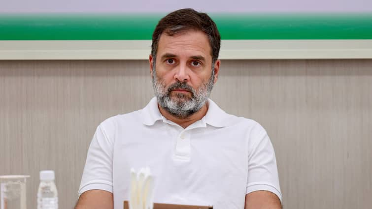 Congress Slams Ravneet Bittu For Calling Rahul Gandhi 'Terrorist' Says 'Minimum Qualification For Turncoats is personal attack on Raga 'Minimum Qualification For Turncoats...': Congress Slams Ravneet Bittu For Calling Rahul Gandhi 'Terrorist'