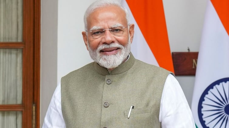 PM Narendra Modi in Poland Donald Tusk No Problem Can Be Solved In Battlefield 'No Problem Can Be Solved In Battlefield': PM Modi Voices 'Deep Concern' Over Russia-Ukraine War