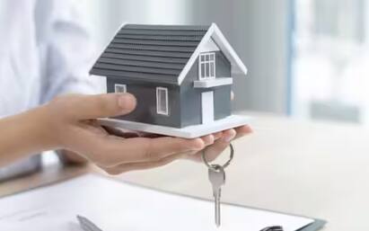 House Renting Tips: ਕਿਰਾਏ ਤੇ ਮਕਾਨ ਦੇਣ ਤੋਂ ਪਹਿਲਾਂ ਪੂਰਾ ਕਰਨਾ ਹੁੰਦਾ ਹੈ ਇਹ ਜ਼ਰੂਰੀ ਕੰਮ। ਨਹੀਂ ਤਾਂ ਬਾਅਦ ਵਿੱਚ ਤੁਹਾਨੂੰ ਪਰੇਸ਼ਾਨੀ ਦਾ ਸਾਹਮਣਾ ਕਰਨਾ ਪੈ ਸਕਦਾ ਹੈ।