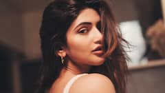 Sreeleela : మత్తెక్కించేలా చూస్తూ Visual Therapy ఇస్తున్న శ్రీలీల.. వైట్ డ్రెస్​లో ఎంత అందంగా ఉందో