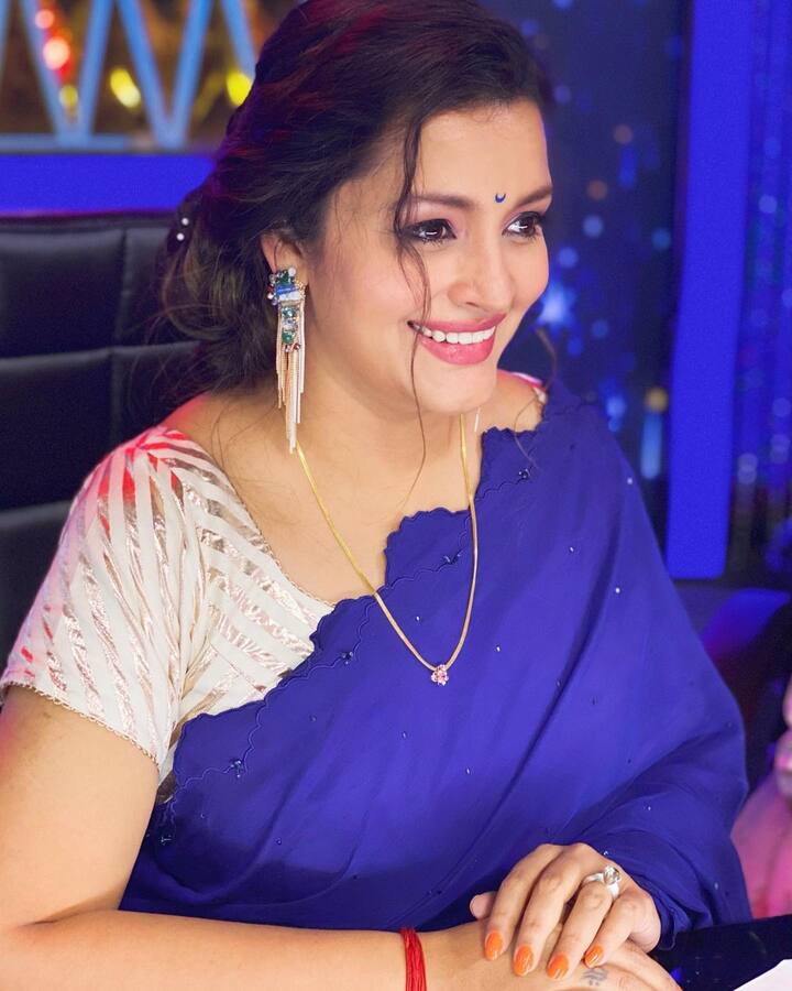 దీనికి బ్యాక్ గ్రౌండ్‌లో కరాటే నేర్పిస్తున్న ఫొటోను జత చేసింది. దీంతో రేణూ దేశాయ్ పోస్ట్ నెట్టింట చర్చనీయాంశం అయ్యింది. 'గుడ్ డెసిషన్ మేడమ్' అంటూ నెటిజన్లు కామెంట్స్‌ చేస్తున్నారు.