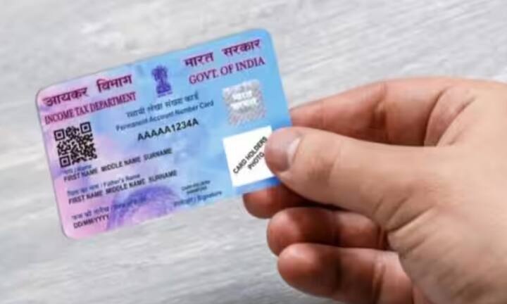 ਤਾਂ ਅਸੀਂ ਤੁਹਾਨੂੰ ਦੱਸ ਦਈਏ ਕਿ ਅਜਿਹਾ ਬਿਲਕੁਲ ਨਹੀਂ ਹੈ। ਪੈਨ ਕਾਰਡ ਦੀ ਕੋਈ Expiry date ਜਾਂ validity ਨਹੀਂ ਹੁੰਦੀ ਹੈ। ਇਹ ਸਦਾ ਲਈ valid ਰਹਿੰਦਾ ਹੈ।