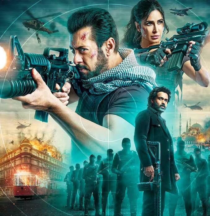 સલમાન ખાનની 'ટાઈગર 3'નો રેકોર્ડ પણ તૂટી ગયો છે. રિપોર્ટ્સ અનુસાર, આ ફિલ્મે ઓપનિંગ વીકએન્ડમાં 148.50 કરોડ રૂપિયાની કમાણી કરી હતી.