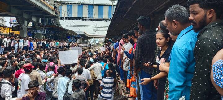 संबंधित संस्था चालकांचीही चौकशी करुन जे दोषी असतील तर त्यांच्यावरही कारवाई करु. पोलिसांनी आरोपींना अरेस्ट केलं आहे, पोलिसांना अटेम्पट टू रेप हा खटला दाखल करायला सांगितलं आहे. संस्थाचलकांनीही कर्मचारी ठेवताना बॅकग्राऊंड तपासलं पाहिजे, जर तसं झालं नसेल तर त्यांच्यावरही कारवाई होईल, असं एकनाथ शिंदे म्हणाले. (Photo Credit-ABP Majha)