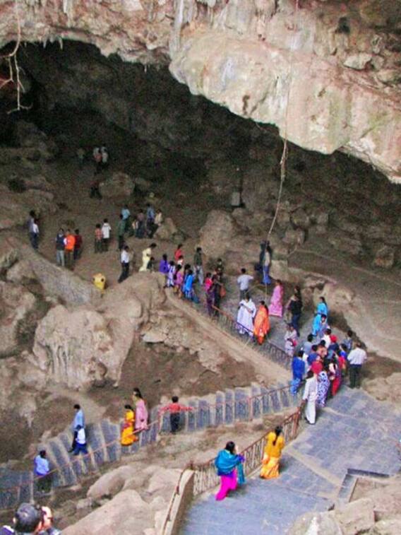 उत्तराखंड की इस गुफा में छिपा है दुनिया के 'अंत' होने का राज