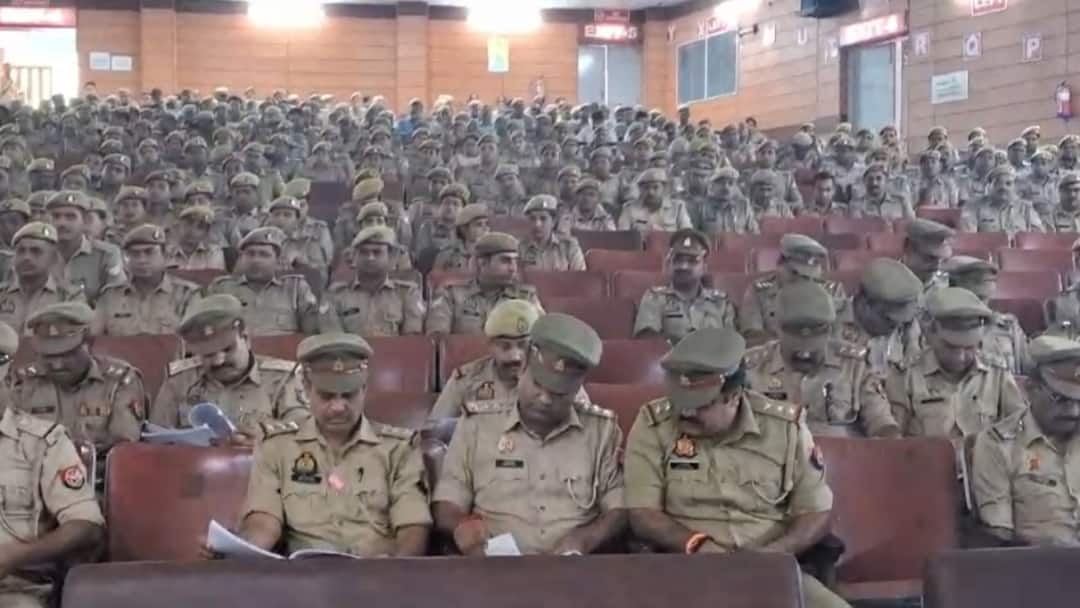 UP Police Bharti 2024: पुलिस भर्ती परीक्षा को लेकर प्रशासन ने बनाया बड़ा प्लान, 36 सेंटरों पर सुरक्षा के पुख्ता इंतजाम UP police recruitment exam administration big plan 36 centers strong security arrangements ann UP Police Bharti 2024: पुलिस भर्ती परीक्षा को लेकर प्रशासन ने बनाया बड़ा प्लान, 36 सेंटरों पर सुरक्षा के पुख्ता इंतजाम