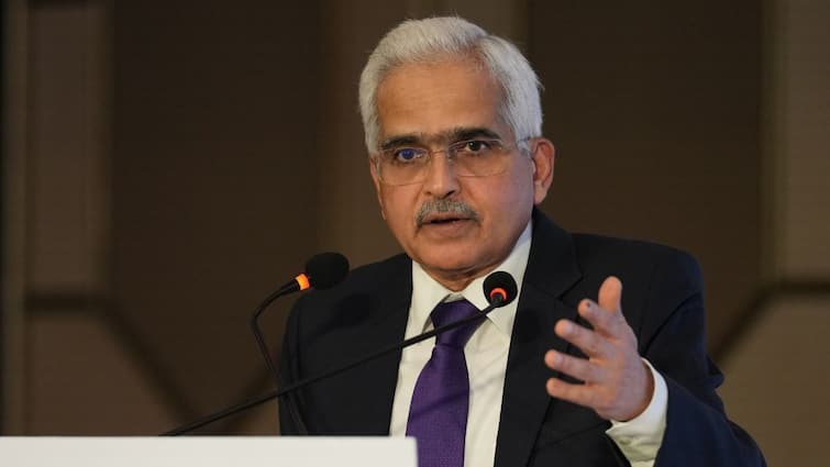 Anand Mahindra Lauds RBI Governor Shaktikanta Das For 'Gold Medal' Win In Central Bank Olympics 'His Parents Named Him Well' 'His Parents Named Him Well'. Anand Mahindra Lauds Shaktikanta Das For 'Gold Medal' Win In Central Bank Olympics