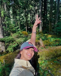 Pooja Hegde : అడవుల్లో ఎంజాయ్ చేస్తోన్న పూజ హెగ్డే.. నీ కాళ్లను పట్టుకు వదలడం కష్టమే అంటోన్న ఫ్యాన్స్