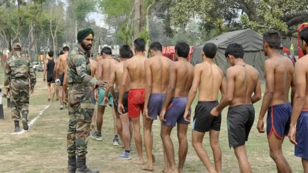 Army recruitment rally is going to be held from November 10 to 20 in jalandhar Army recruitment rally : ਪੰਜਾਬ 'ਚ ਇਸ ਥਾਂ 'ਤੇ 10 ਤੋਂ 20 ਨਵੰਬਰ ਤੱਕ ਹੋਣ ਜਾ ਰਹੀ ਫੌਜ ਦੀ ਵੱਡੀ ਭਰਤੀ, ਨੌਜਵਾਨੋਂ ਖਿੱਚੋਂ ਤਿਆਰੀ