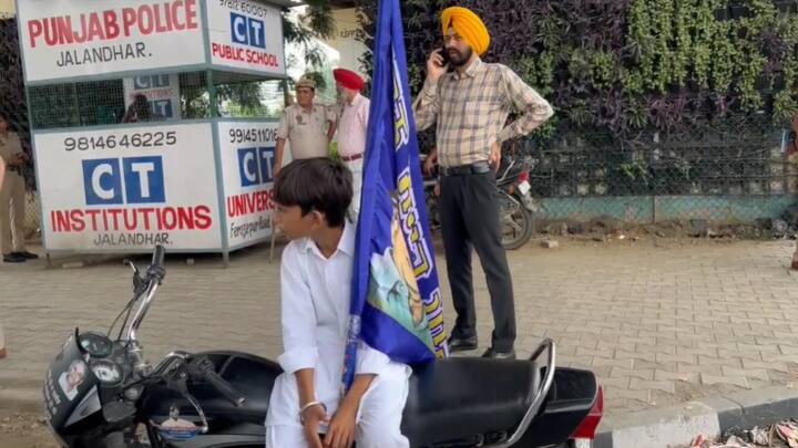 एससी-एसटी के आरक्षण को लेकर सुप्रीम कोर्ट के फैसले के विरोध में किए जा रहे भारत बंद का बहुजन समाज पार्टी (बसपा) ने समर्थन किया है. पंजाब के जालंधर में बीएसपी ने जालंधर बंद का ऐलान किया है.