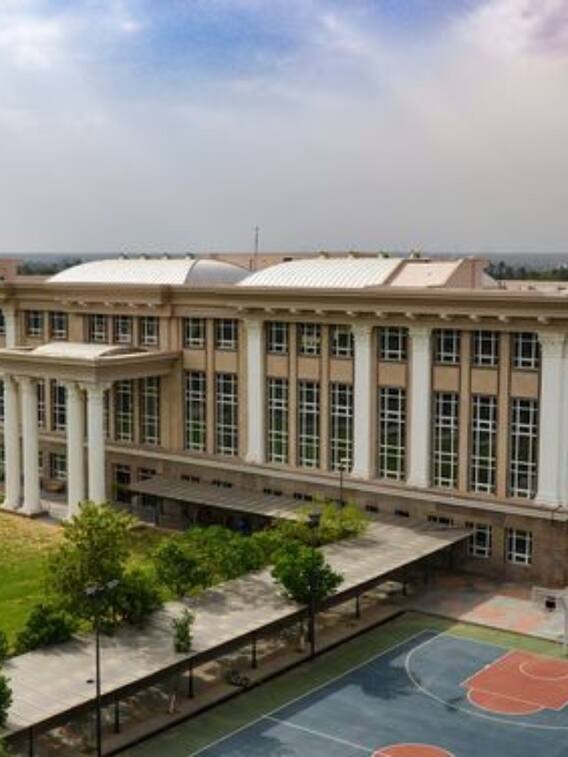 उत्तराखंड में कितने प्राइवेट और सरकारी स्कूल हैं?