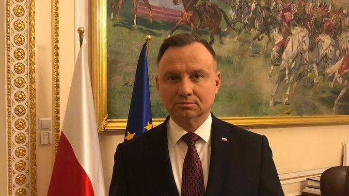 बता दें कि पोलैंड में भारतीय समुदाय के करीब 25 हजार लोग रहते हैं. इनमें से 5000 के करीब तो छात्र हैं जो पढ़ने के लिए गए हुए हैं. रूस और यूक्रेन के युद्ध के बीच पोलैंड की सरकार और लोगों ने यूक्रेन से भारतीय छात्रों को निकालने में बहुत बड़ा योगदान दिया था.