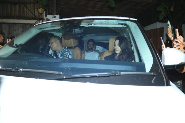 विक्की कौशल और कैटरीना कैफ जोया अख्तर से मिलने गए थे. उनके साथ कैटरीना की बहन इसाबेल भी नजर आईं. तीनों की फोटोज सोशल मीडिया पर खूब वायरल हो रही हैं.