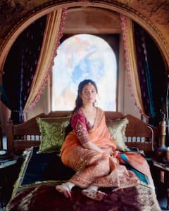 Tamanna Bhatia: సంప్రదాయ దుస్తుల్లో తమన్నా సొగసులు, ముగ్ధ మనోహర రూపంలో ఆకట్టుకుంటున్న మిల్కీ బ్యూటీ