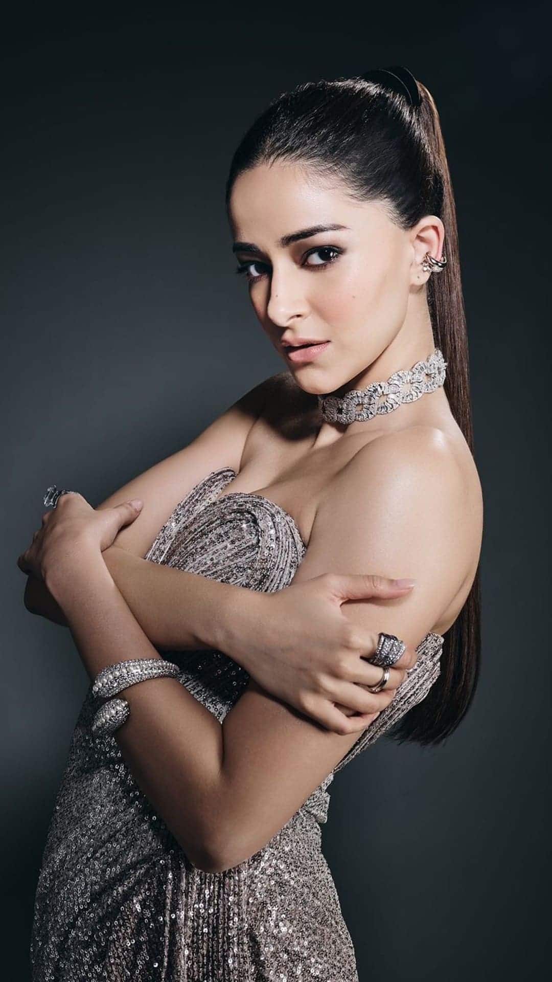 ananya pandey grey dress Ananya Panday in off-duty look, ribbed sleeveless grey bodycon dress : @AjayPatilPhotography #AjayPatilPhotography @ananyapanday #ananyapandey # ananya #ananyapanday #ananyapandeypics Ajay Patil Photography