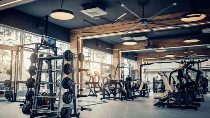 जिम में कई लोग डंबल का इस्तेमाल करते हैं. उनमें से कुछ लोग जिस जगह से डंबल लाते हैं. वापस वहीं रख देते हैं.