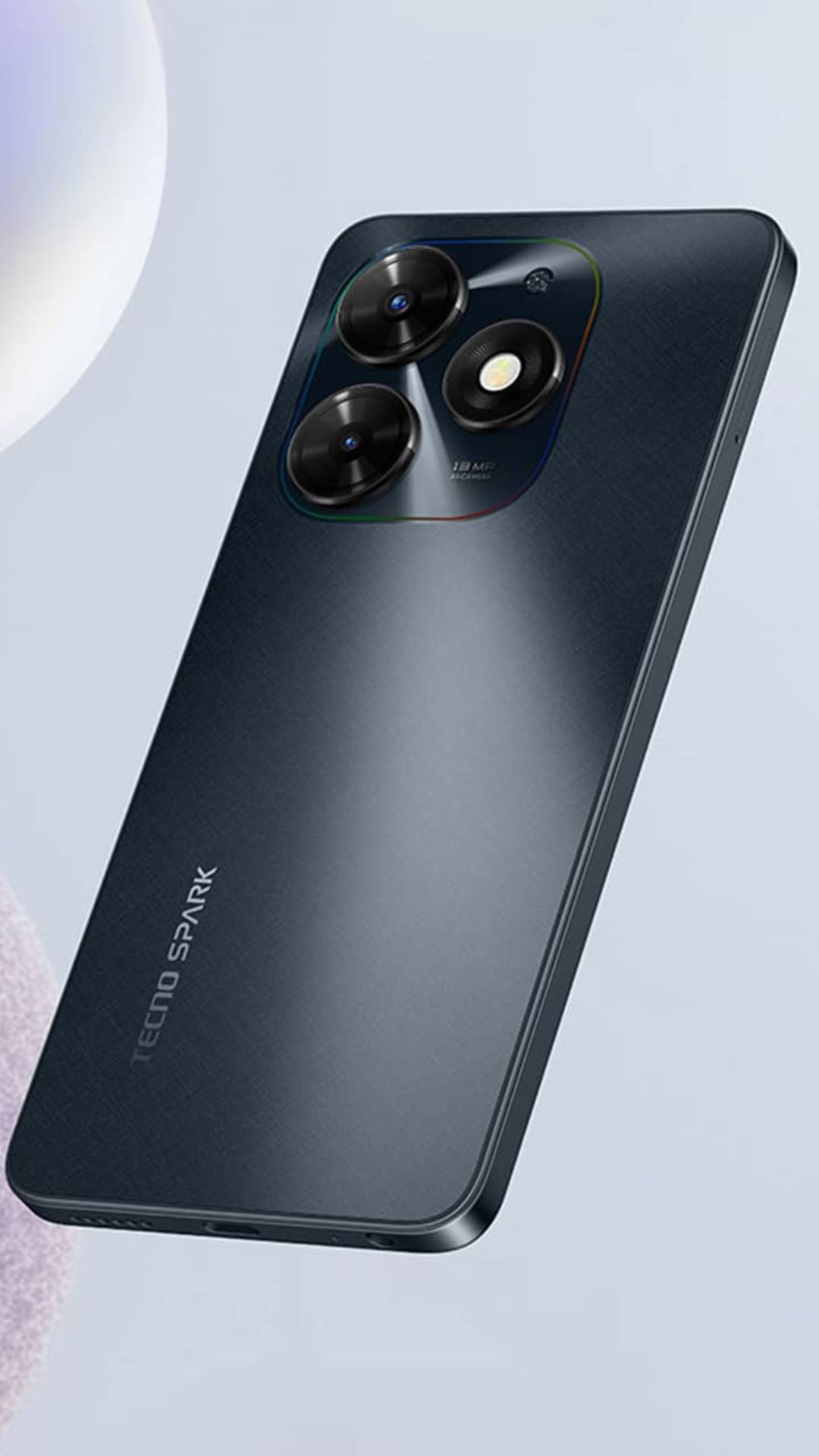 फोन में मौजूद डिस्प्ले 120Hz का रिफ्रेश रेट ऑफर करती है.