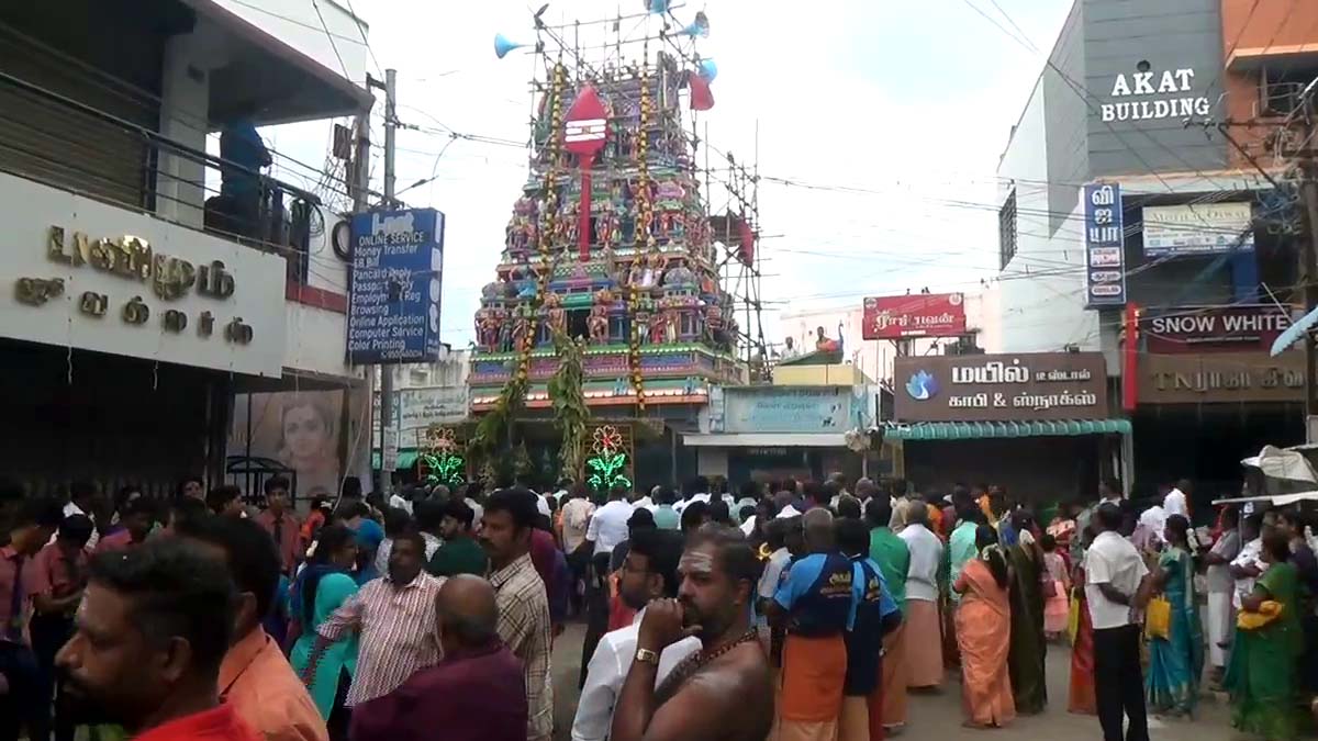 அரோகரா கோஷங்கள் முழங்க  கம்பம் அருள்மிகு சுருளி வேலப்பர் கோயில் கும்பாபிஷேகம்