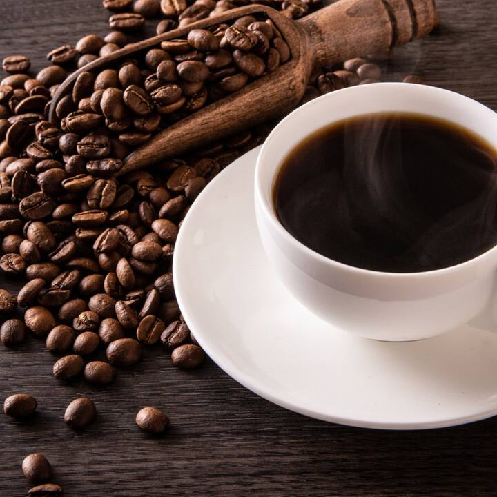 ਉਹ ਖੂਨ ਦੇ ਦਬਾਅ ਵਿੱਚ ਬਦਲਾਅ ਕਰਦੀ ਹੈ। ਦਿਮਾਗ ਨੂੰ ਚੁਸਤ ਕਰਦੀ ਹੈ। ਭੁੱਖ ਨੂੰ ਸ਼ਾਂਤ ਕਰਦੀ ਹੈ ਅਤੇ ਸੁਚੇਤਨਾ ਵਧਾਉਂਦੀ ਹੈ। ਇਹ ਲੰਬੇ ਸਮੇਂ ਤੱਕ ਤੁਹਾਨੂੰ ਪ੍ਰਭਾਵਿਤ ਕਰਦੀ ਹੈ।