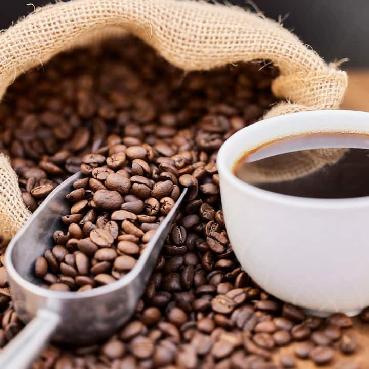 ਸਾਡੀ ਪਾਚਨ ਪ੍ਰਣਾਲੀ ਇੱਕ ਵਾਰ ਕੈਫ਼ੀਨ ਨੂੰ ਸਾਡੇ ਖੂਨ ਵਿੱਚ ਪਹੁੰਚਾ ਦਿੰਦੀ ਹੈ। ਹਾਲਾਂਕਿ ਇਸਦਾ ਅਸਰ ਉਦੋਂ ਹੀ ਹੁੰਦਾ ਹੈ ਜਦੋਂ ਇਹ ਨਰਵਸ ਸਿਸਟਮ ਵਿੱਚ ਪਹੁੰਚਦੀ ਹੈ।