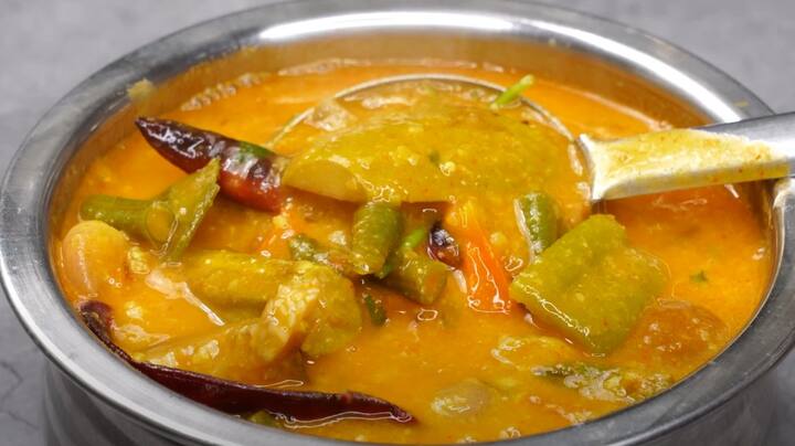 சாம்பாருக்கு துவரம் பருப்பு வேகவைக்கும் போது சிறிதளவு வெந்தயம் சேர்த்து வேகவைத்தால் சாம்பார் இரவு வரை கெடாமல் இருக்கும்.