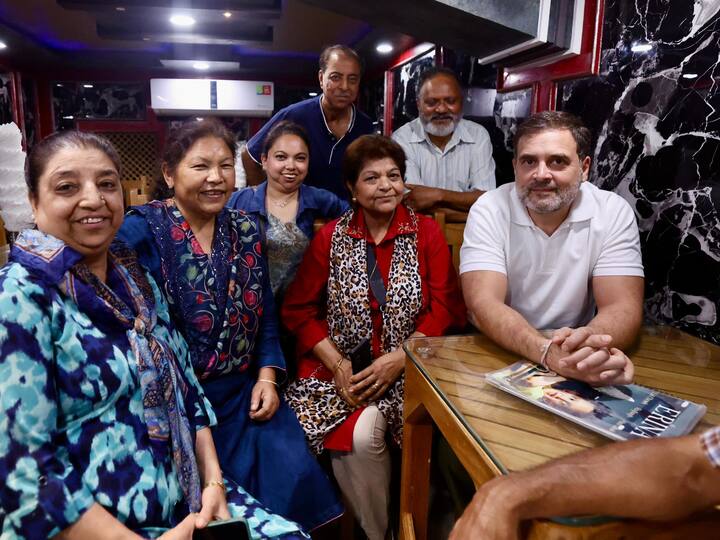 जम्मू-कश्मीर में संपन्न अपनी भारत जोड़ो यात्रा का जिक्र करते हुए राहुल गांधी ने कहा, 