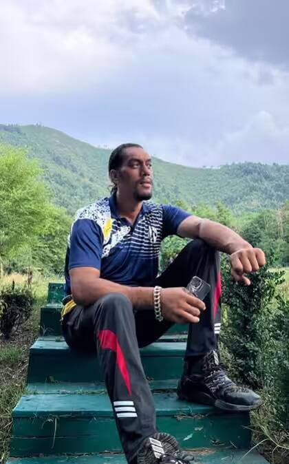 अमर कौशिक यांनी असेही सांगितले की, सरकटाचे पात्र सीजीआय वापरून तयार करण्यात आले आहे. आणि मग सुनील कुमारने ही भूमिका केली पण त्याचा भितीदायक चेहरा सीजीआयने तयार करण्यात आला.