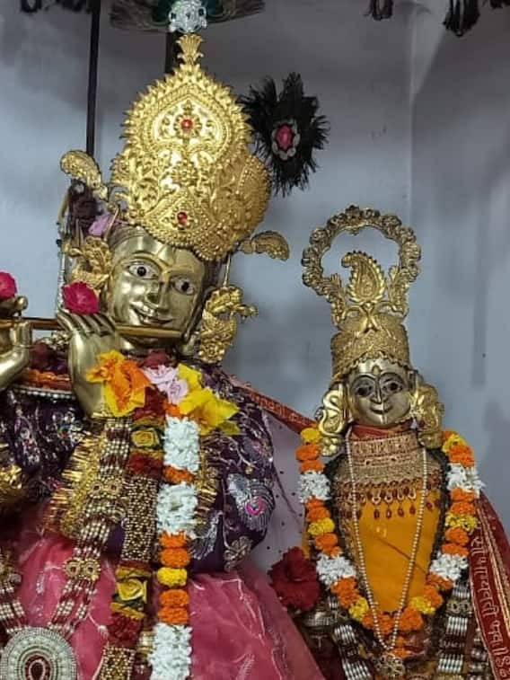 इस मंदिर में है 1280 किलो सोने से बनी श्री कृष्ण की मूर्ति, औरंगजेब की बेटी भी थी भक्त