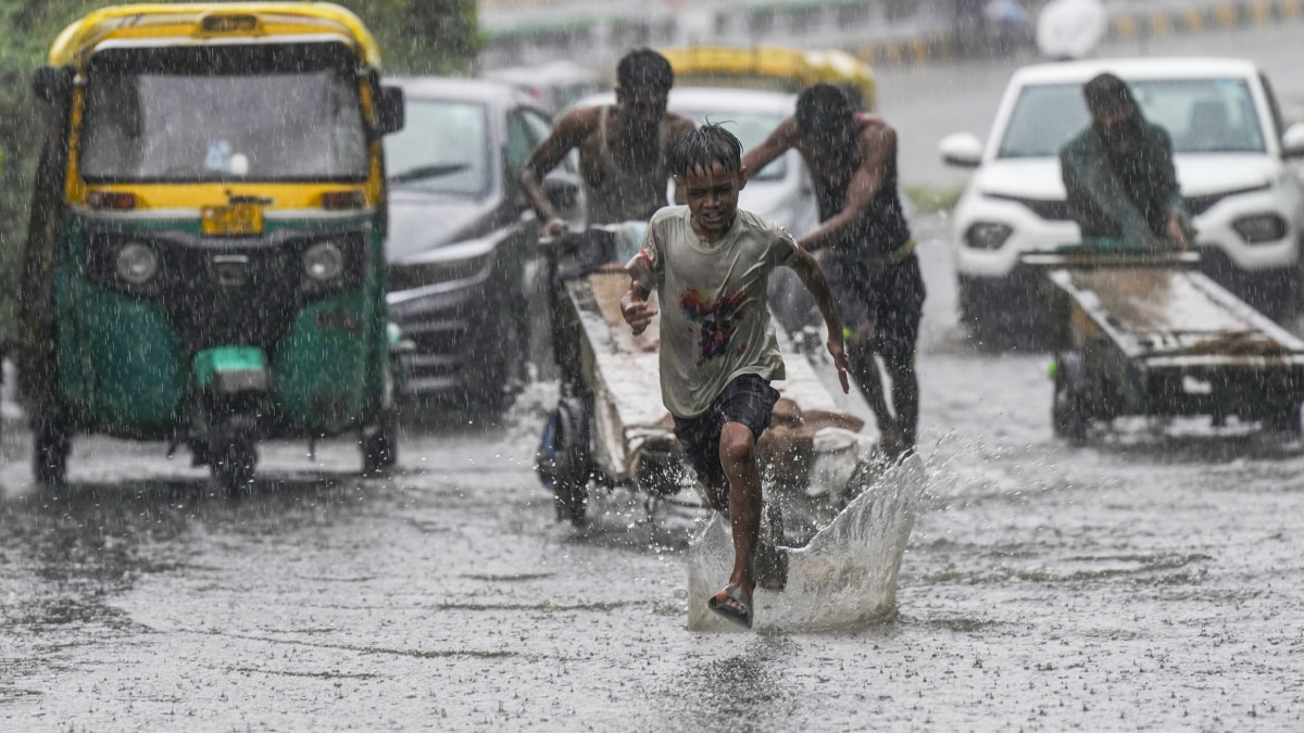 Bihar Weather Update: बिहार में जमकर होगी बारिश, आज के लिए 5 जिलों में अलर्ट, अगले 3 दिन का मौसम जानें