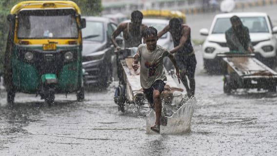 Gujarat Rain: આવતીકાલે ૧૫ જિલ્લા માટે ભારે, ગાજવીજ સાથે વરસાદ વરસશે; હવામાન વિભાગની મોટી આગાહી