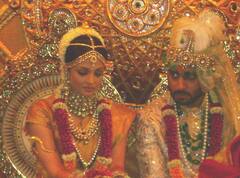 जब अभिषेक संग ऐश्वर्या की शादी रुकवाने  के लिए जाह्नवी कपूर ने काट ली थी कलाई, खूब मचाया था बवाल, जानें- किस्सा